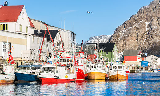 Imbarcazioni nel porto di Henningsvaer